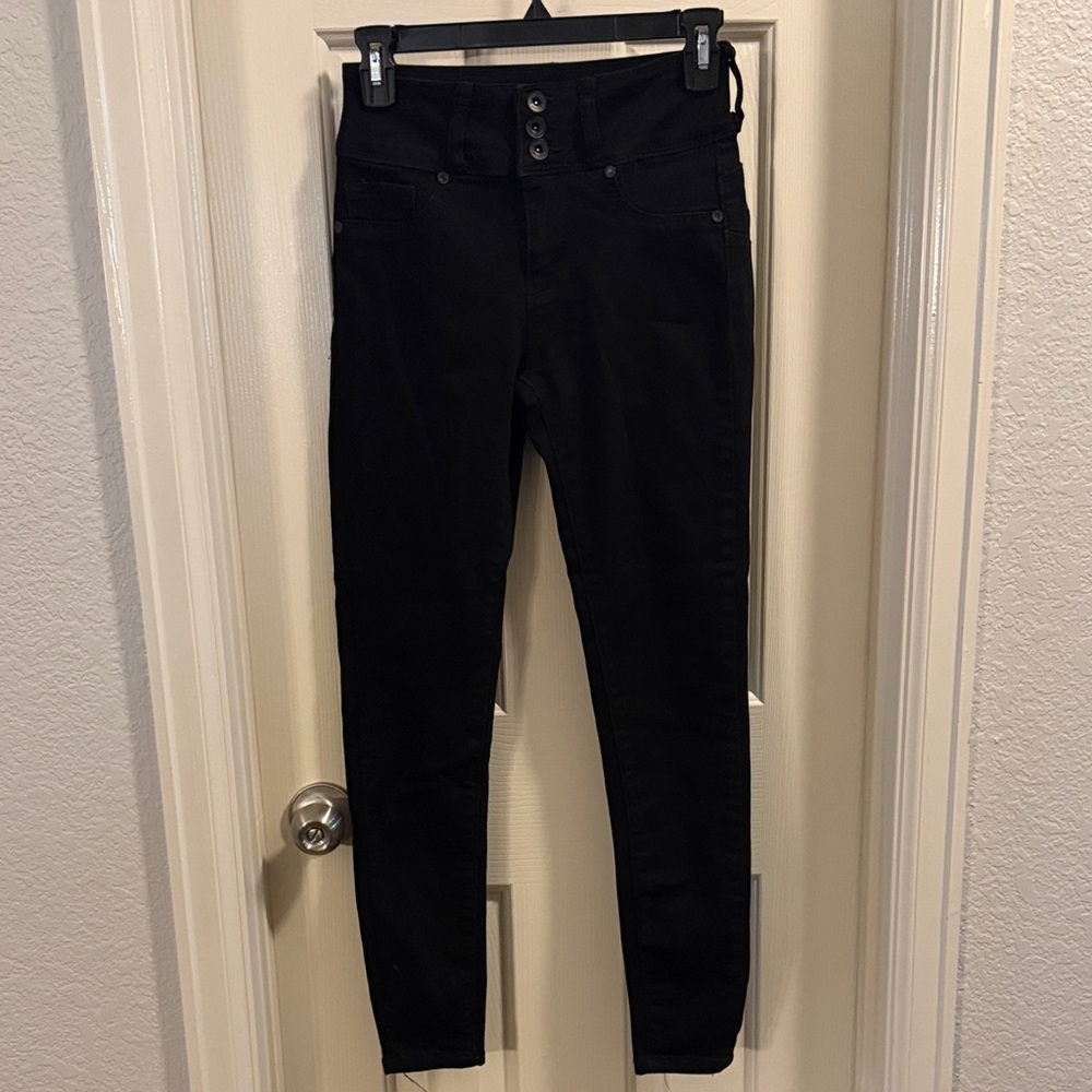Black High-Waisted Skinny Jeans
